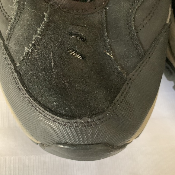Men’s athletic shoes, Skechers, size 13, in good condition. - Picture 9 of 10